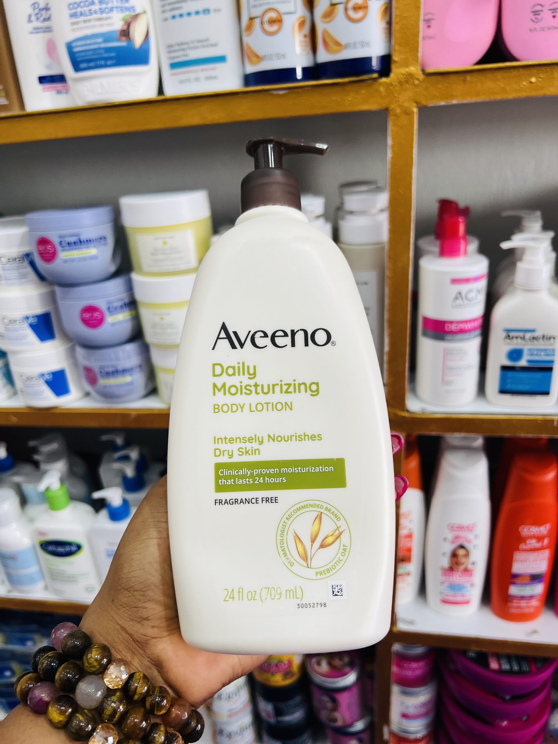 Aveeno daily moisturizing body lotion